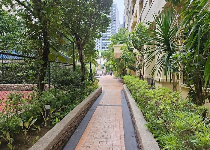 Burgos Circle Bonifacio Bgc Near High Street Apartment Manila