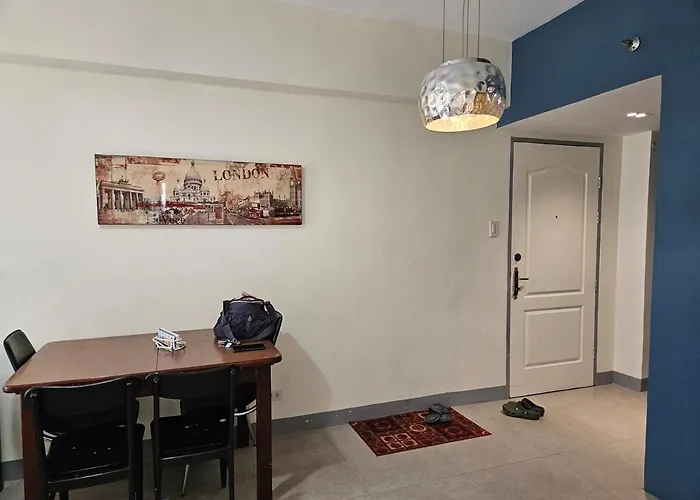 Apartment Burgos Circle Bonifacio Bgc Near High Street *