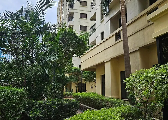 Burgos Circle Bonifacio Bgc Near High Street * Manila